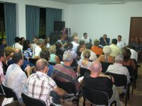 Nella_foto_uno_dei_tanti_incontri_per_il_Centro_Commerciale_Naturale