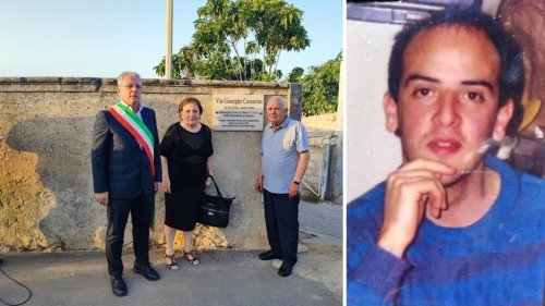 Il-sindaco-Amenta-e-i-genitori-di-Giuseppe-Cassarino-intitolazione